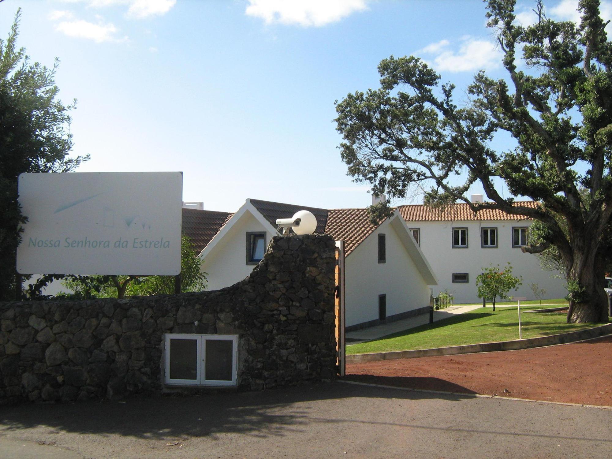 Apartamentos Turisticos Nossa Senhora Da Estrela Lagoa  Exterior foto